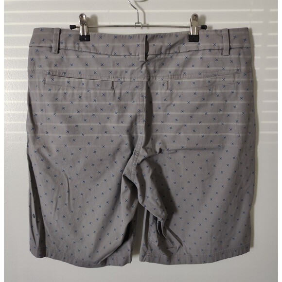 Lululemon Mens 38" Casual Chino All Over Print 10" Inseam Shorts Gray Logo Golf - Picture 2 of 6
